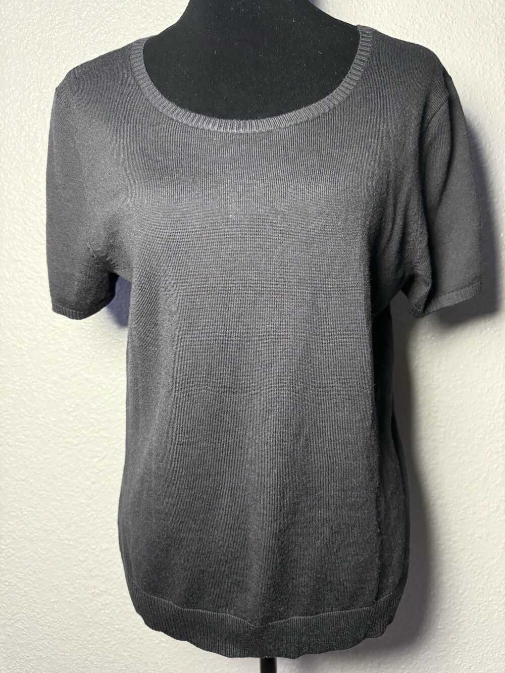 Pendleton 100% Merino Wool Knit Pullover top Black Short Sleeve Crewneck L